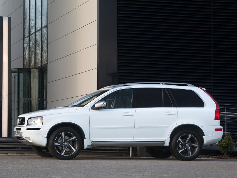  Volvo XC90 R-Design 2012 года  (UK) (фото 4 из 36)